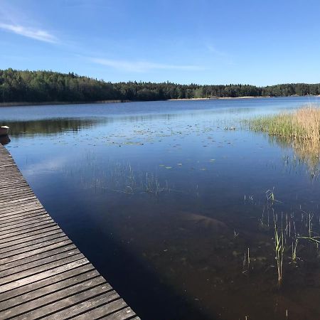 Nice Holiday House At Horse Farm With Lake And Sauna Holo  Екстериор снимка